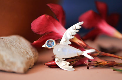 MOONSTONE BIRD